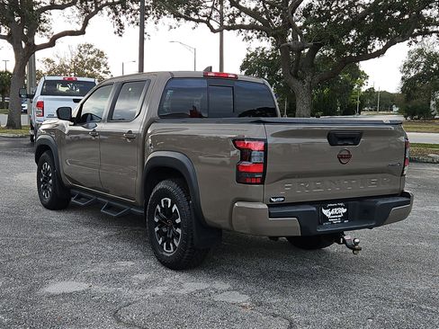 Used 2022 Nissan Frontier Pro-X image 3