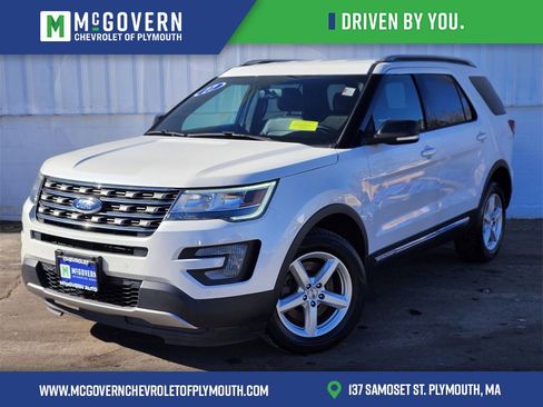 Used 2017 Ford Explorer XLT w/ Equipment Group 202A image 1