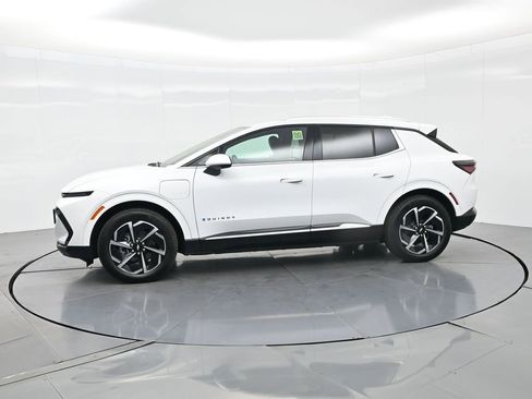 Used 2025 Chevrolet Equinox EV LT w/ Convenience Package image 10