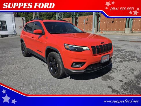 Used 2021 Jeep Cherokee Latitude Plus AWD/4WD image 1