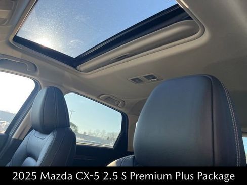 New 2025 MAZDA CX-5 AWD 2.5 S w/ Premium Plus Pkg image 31