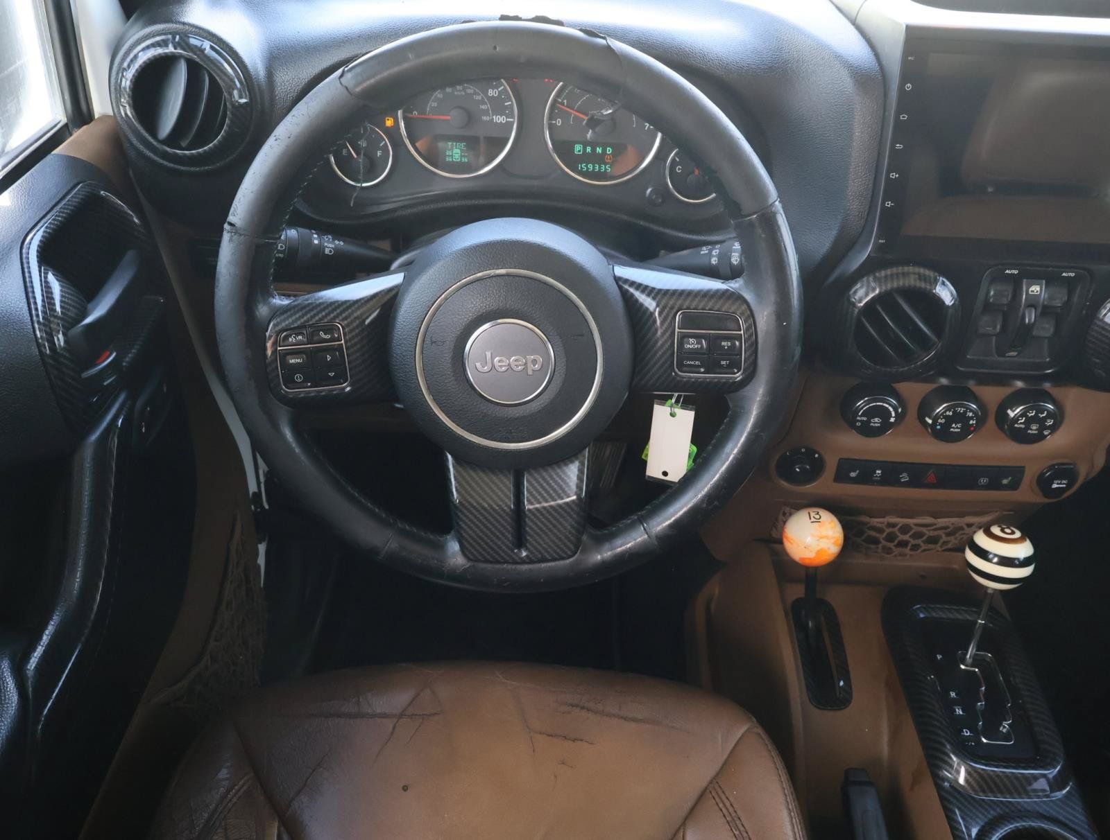 Used 2014 Jeep Wrangler Unlimited Rubicon w/ Connectivity Group AWD/4WD image 9