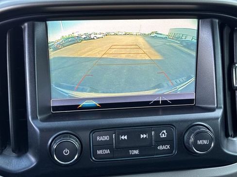 Used 2018 Chevrolet Colorado Z71 AWD/4WD image 21