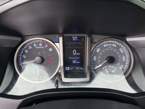 Certified 2020 Toyota Tacoma SR5 AWD/4WD image 16