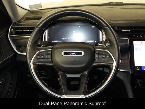 Used 2022 Jeep Grand Cherokee L Limited w/ Black Appearance Package RWD image 7