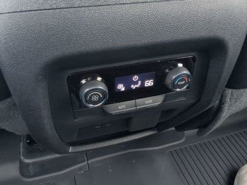 New 2026 Chevrolet Traverse Z71 w/ Enhanced Driving Package image 6