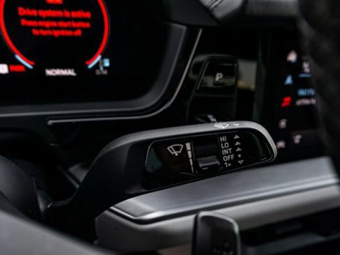 Used 2024 Porsche Cayenne S image 25