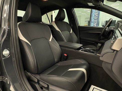 Used 2025 Toyota Camry SE image 23