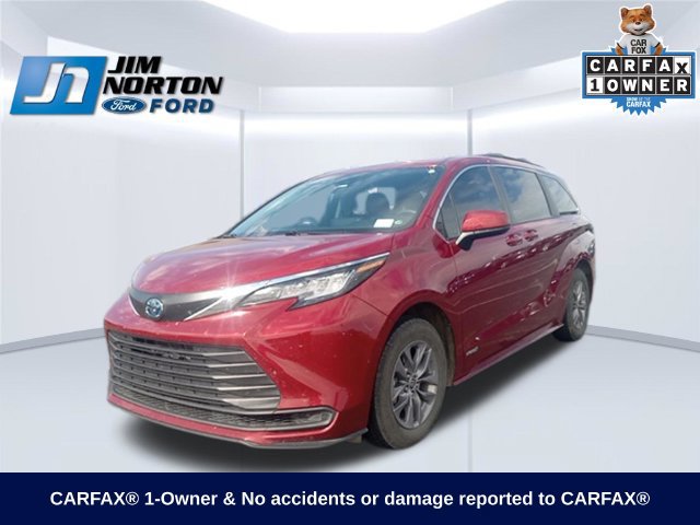 Used 2021 Toyota Sienna LE FWD image 4