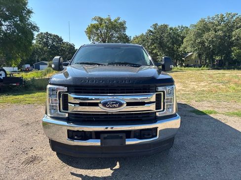 Used 2018 Ford F250 XLT AWD/4WD image 9