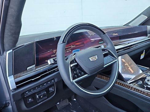 New 2026 Cadillac Escalade ESV Platinum Luxury image 12