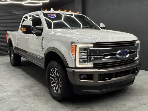 Used 2019 Ford F250 King Ranch w/ King Ranch Ultimate Package AWD/4WD image 13