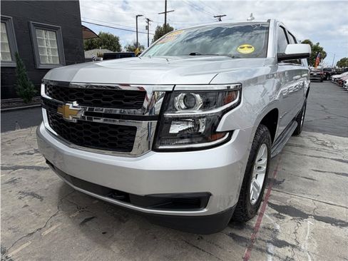 Used 2018 Chevrolet Suburban LT RWD image 44