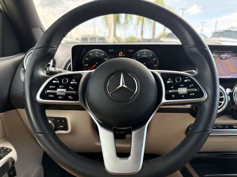 Certified 2021 Mercedes-Benz GLB 250 4MATIC image 29