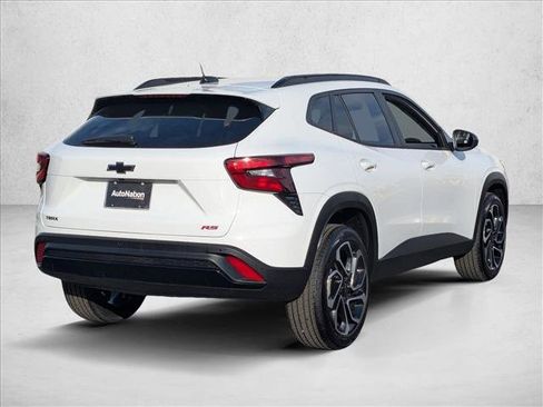 New 2026 Chevrolet Trax RS w/ Sunroof Package FWD image 2