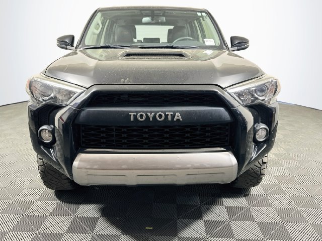 Certified 2019 Toyota 4Runner TRD Off-Road Premium AWD/4WD image 3