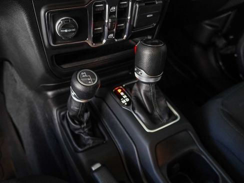 Used 2022 Jeep Wrangler Unlimited Sport AWD/4WD image 21