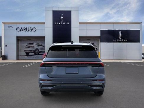 New 2026 Lincoln Nautilus Reserve w/ Jet Appearance Package AWD/4WD image 5