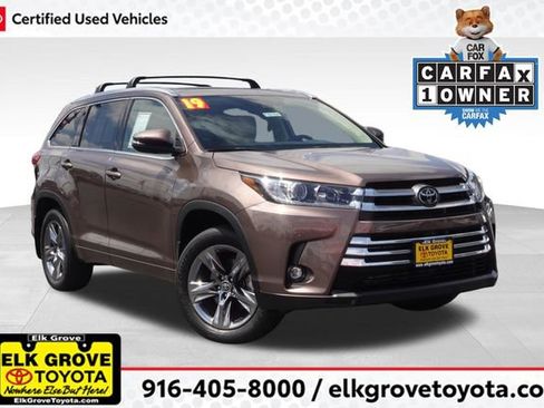 Certified 2019 Toyota Highlander Limited Platinum AWD/4WD image 1