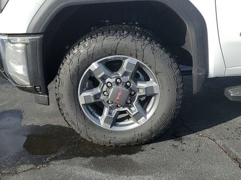 New 2025 GMC Sierra 3500 SLT w/ SLT Premium Package image 10