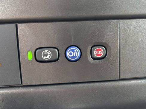 New 2025 Chevrolet Express 2500 Work Van w/ Driver Convenience Package image 25