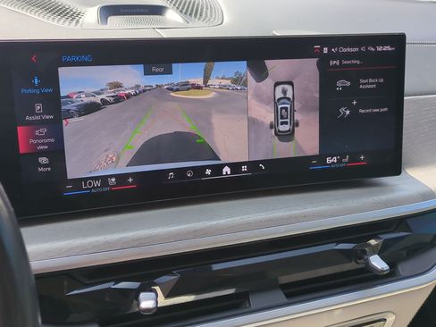 Certified 2024 BMW X7 M60i w/ Executive Package AWD/4WD image 24