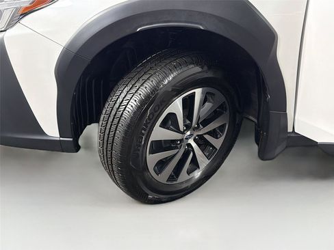 Used 2023 Subaru Outback Premium AWD/4WD image 37