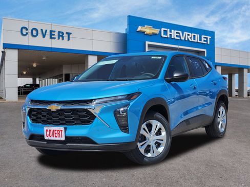 New 2026 Chevrolet Trax LS FWD image 1
