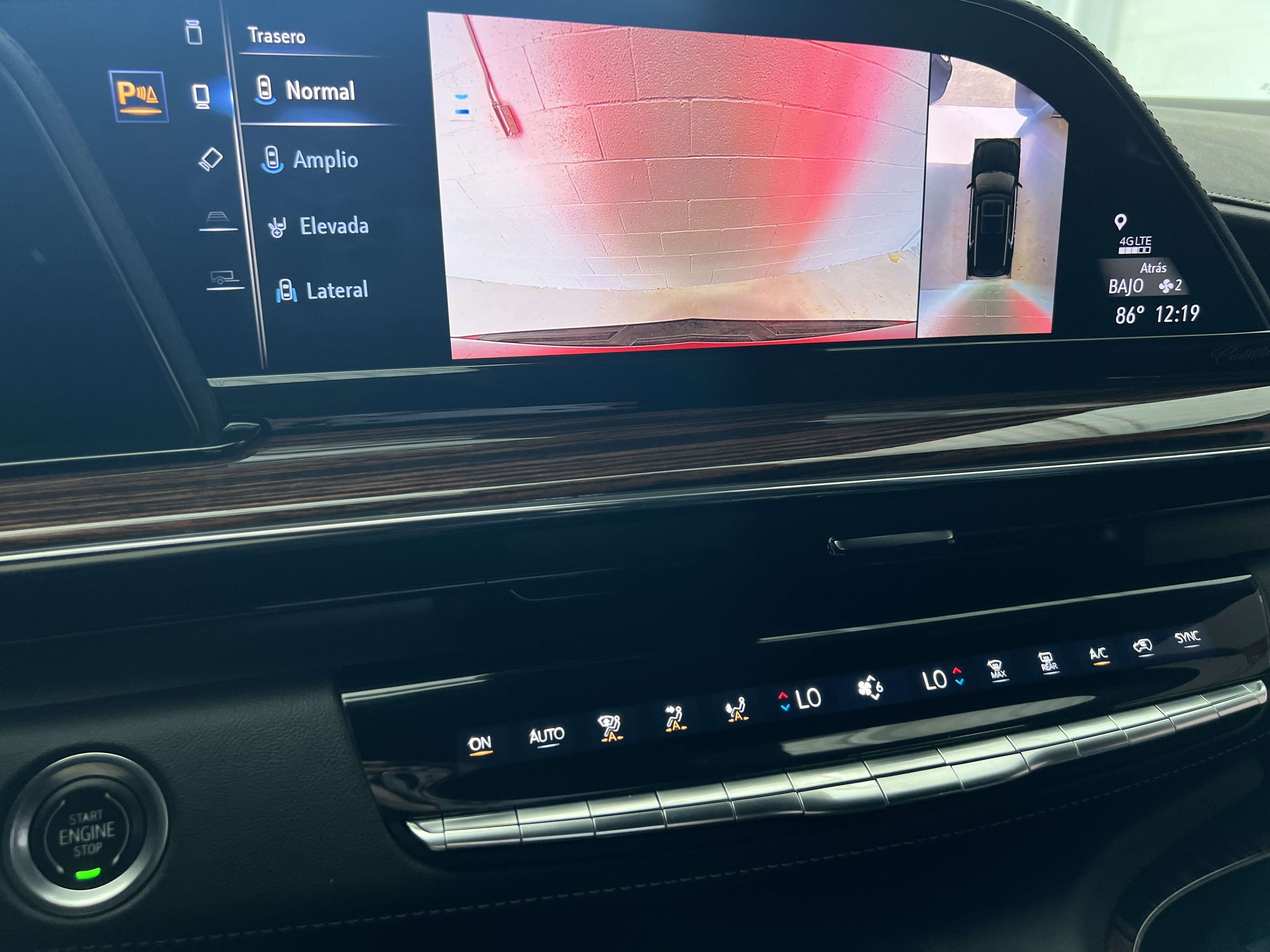 Used 2023 Cadillac Escalade Luxury RWD image 16