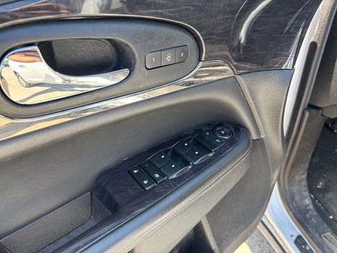 Used 2016 Buick Enclave Leather FWD image 16