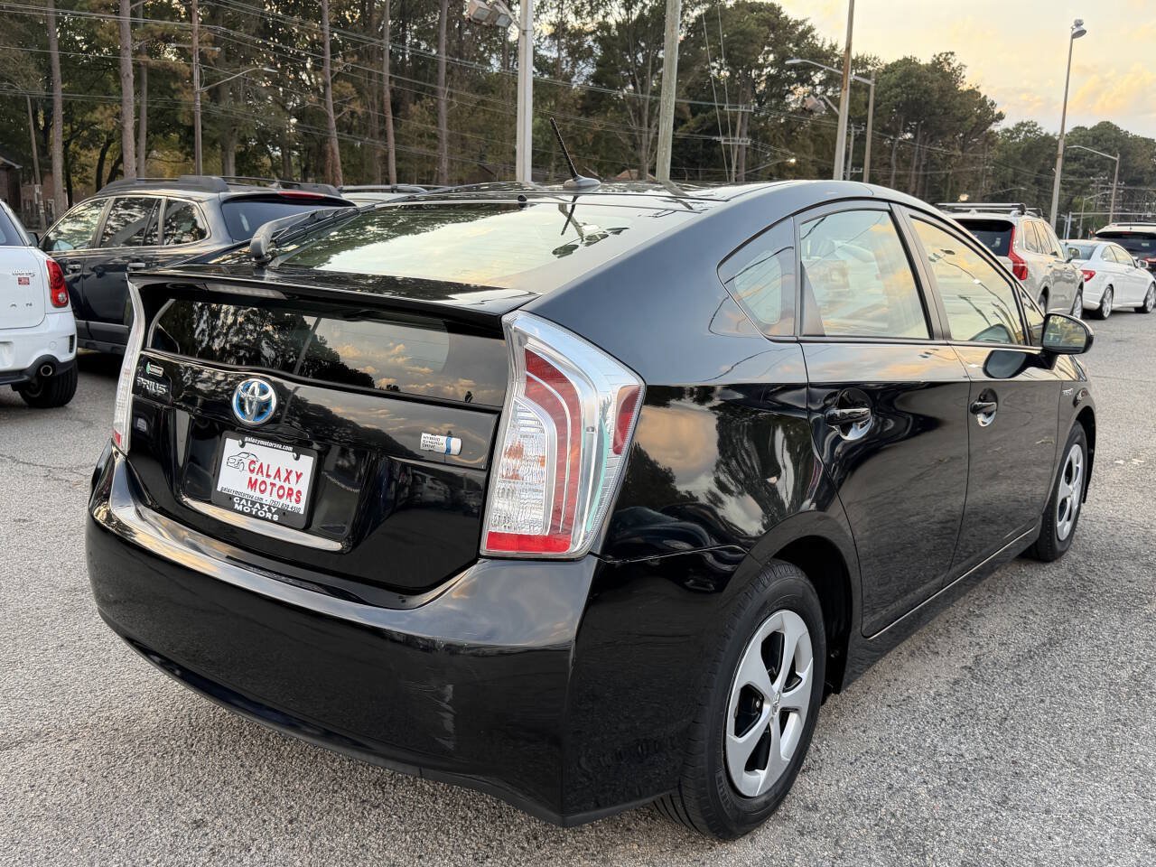 Used 2015 Toyota Prius Three FWD image 5