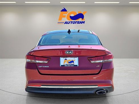 Used 2018 Kia Optima S w/ Panoramic Sunroof Package image 4