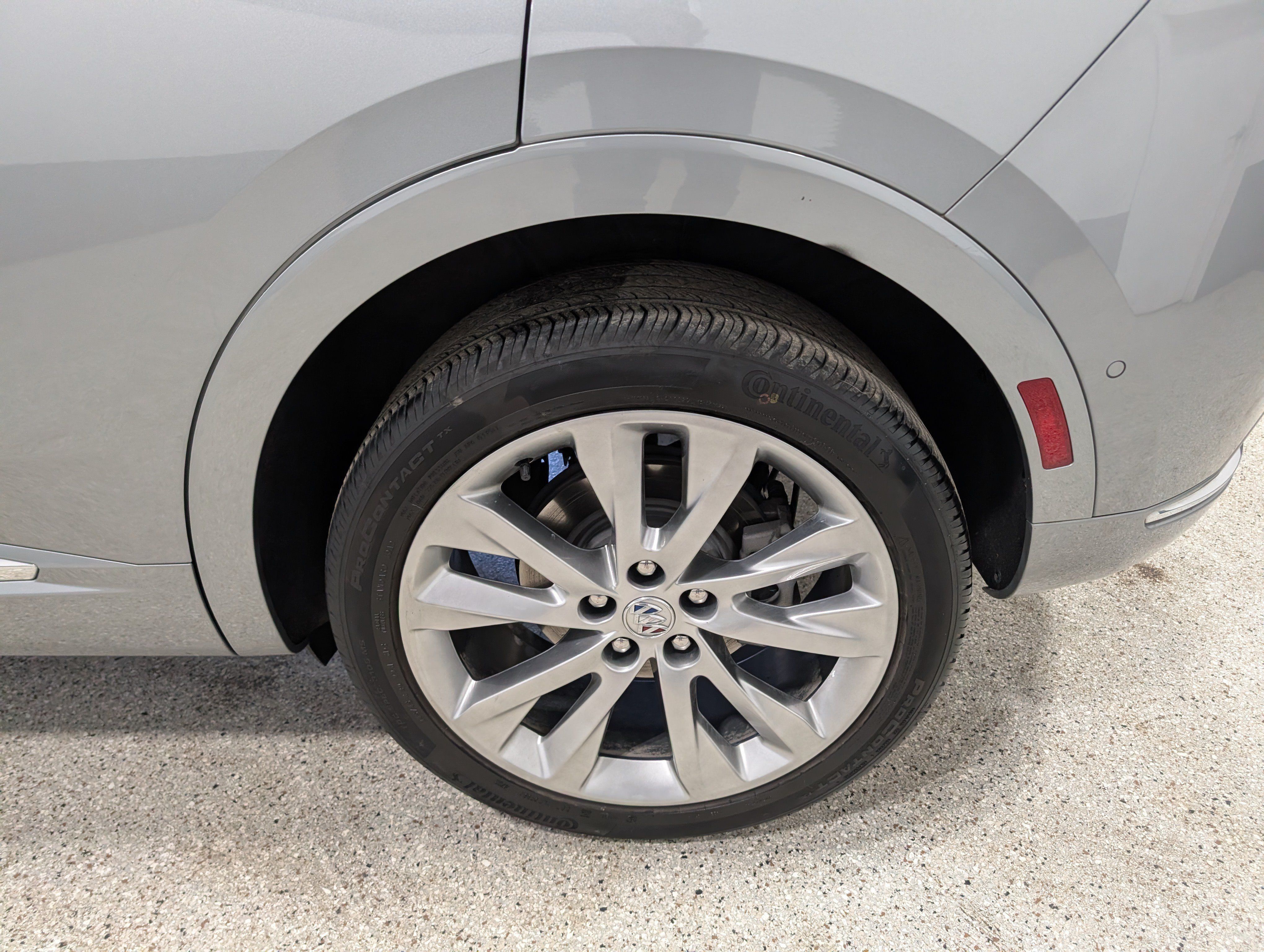 Used 2023 Buick Envision Avenir AWD/4WD image 10