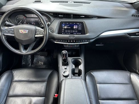 Used 2023 Cadillac XT4 Premium Luxury AWD/4WD image 13
