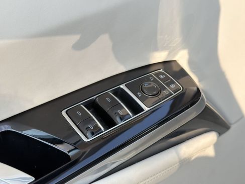 Used 2025 Cadillac Escalade Sport Platinum AWD/4WD image 23