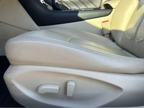 Used 2014 INFINITI Q50 Premium w/ Navigation Package AWD/4WD image 13