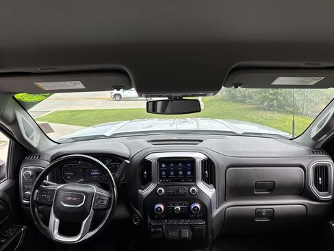 Used 2023 GMC Sierra 3500 SLE w/ SLE Value Package AWD/4WD image 19