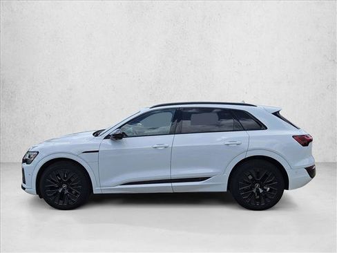 Used 2024 Audi Q8 e-tron Prestige w/ Prestige Package AWD/4WD image 8