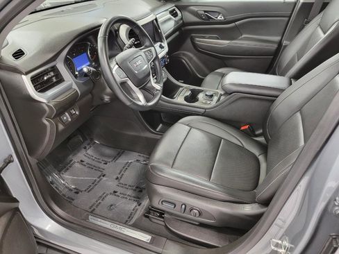 Used 2023 GMC Acadia SLT w/ Preferred Package image 9