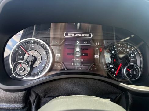 Used 2019 RAM 1500 Big Horn AWD/4WD image 24
