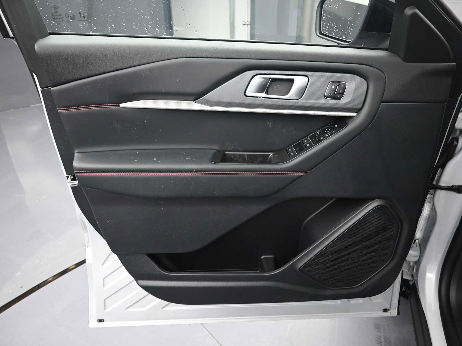 New 2026 Ford Explorer ST-Line w/ ST-Line Street Pack AWD/4WD image 23