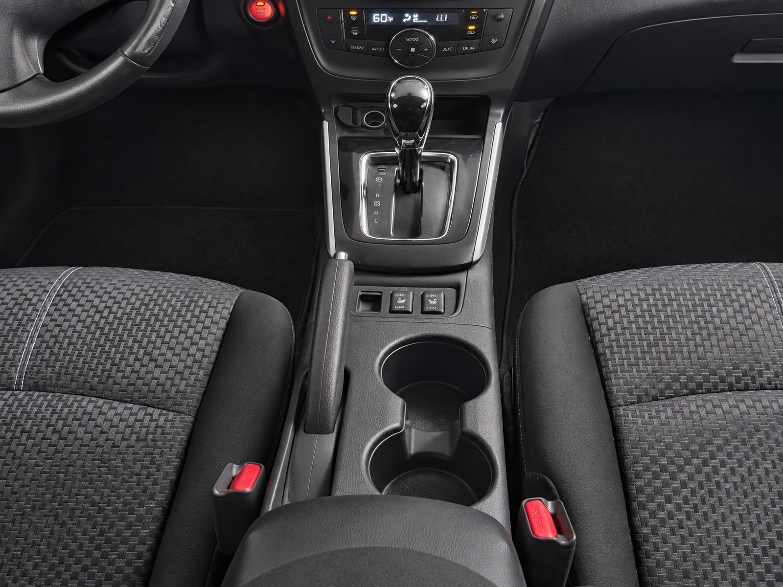 Used 2018 Nissan Sentra SR w/ SR Midnight Edition Package FWD image 20