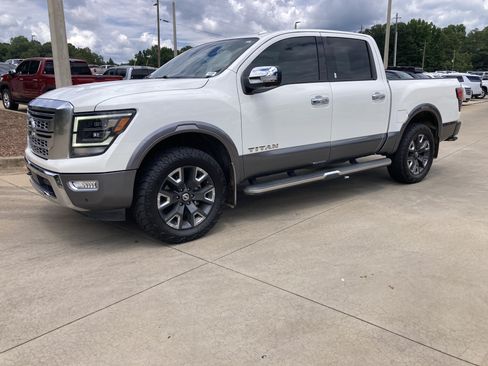 Used 2021 Nissan Titan Platinum Reserve w/ Moonroof Package AWD/4WD image 1