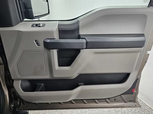 Used 2019 Ford F150 XL w/ Equipment Group 101A Mid AWD/4WD image 25