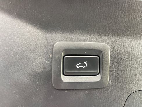 Used 2022 MAZDA CX-9 Signature image 24