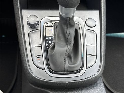 Used 2023 Hyundai Kona SEL image 25