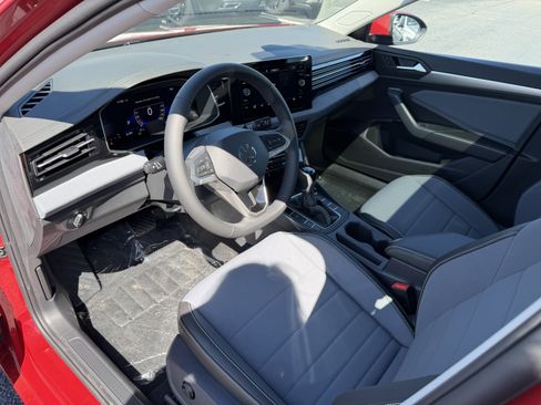 New 2026 Volkswagen Jetta SE FWD image 11
