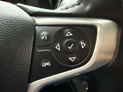 Used 2017 GMC Acadia SLE AWD/4WD image 14