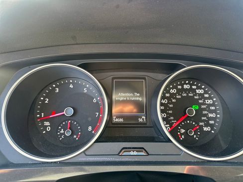 Used 2021 Volkswagen Tiguan S image 11