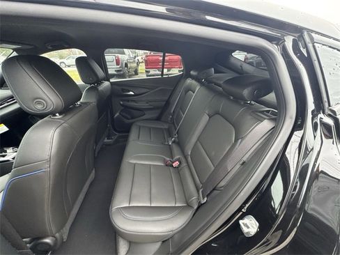 New 2026 Buick Envista Sport Touring image 18